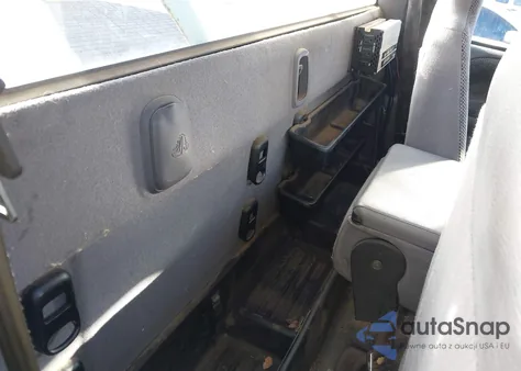 2001 Dodge Ram 2500 St z USA, uszkodzony, nr VIN 3B7KC266X1M511169